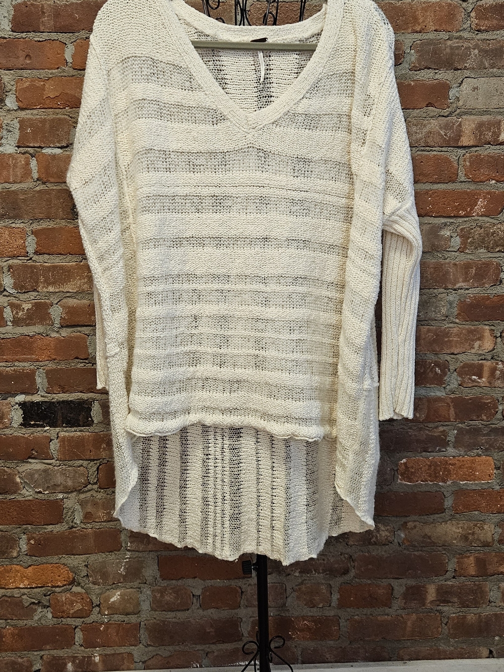 FREE PEOPLE Cotton Blend Lightweight Ivory V-Neck Knit High Low Oversize Sweater